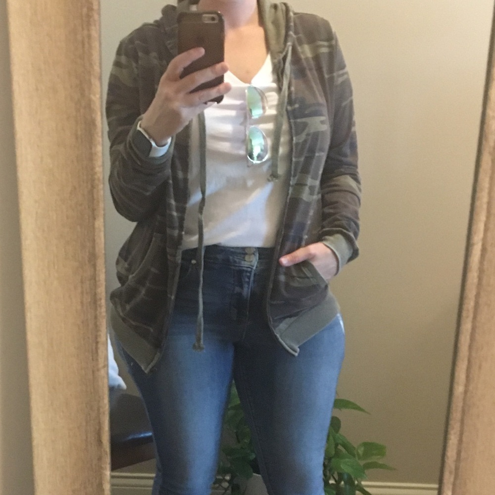 Vanity Hooded Jacket - Picture 2 of 10